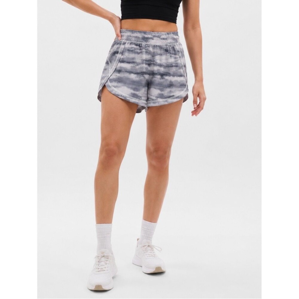 Athleta Gray Abstract Print Running Shorts – Size Small